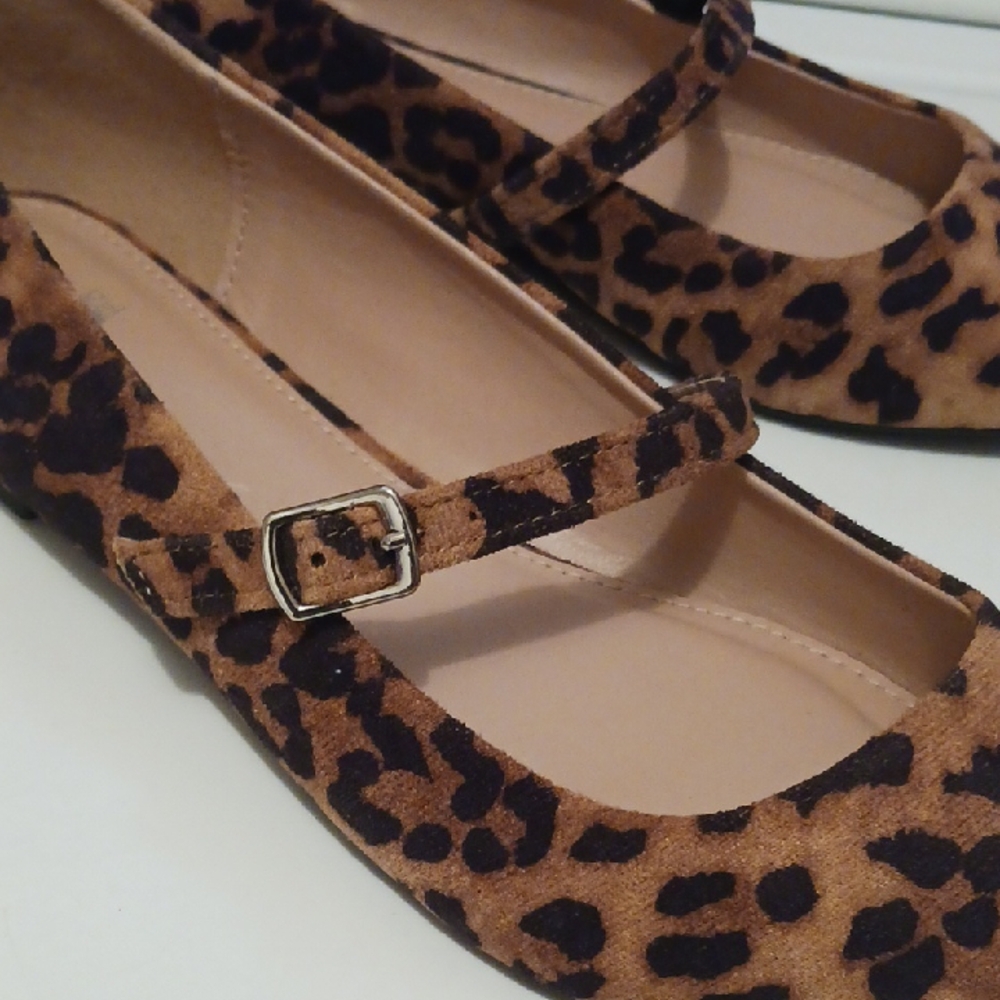 Gorgeous! MIA Fionna Leopard Print Maryjane Flat Shoe 9.5 ⚜️🐆⚜️ - Picture 6 of 8